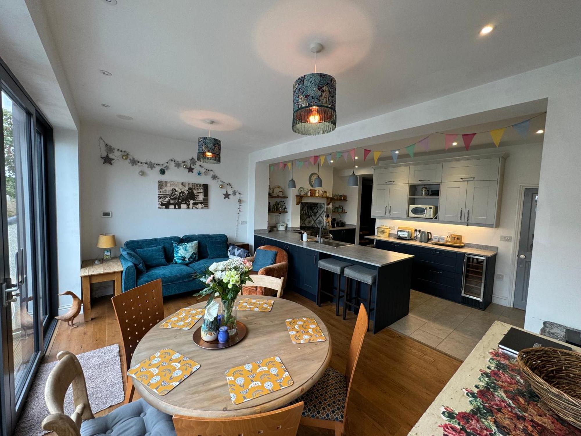 Totterdown'S Modern & Vintage Inspired Home Бристоль Экстерьер фото